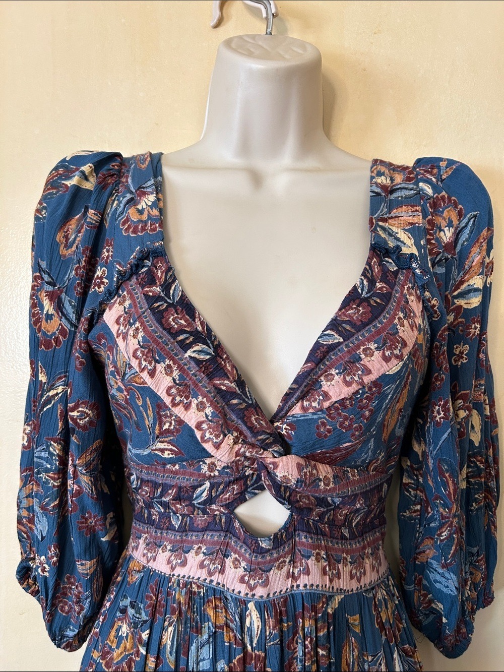 Angie Teal Floral Hi-Low Dress with Puff Sleeves size S - Picture 3 of 12